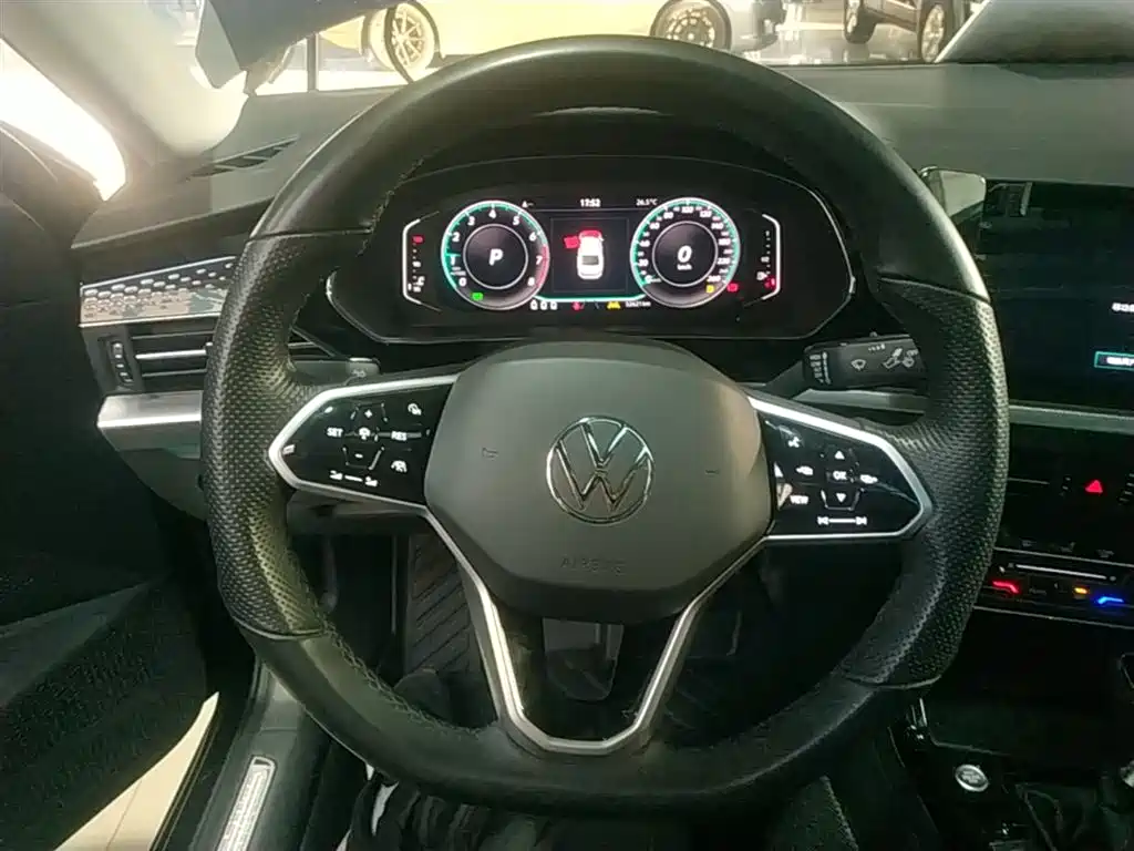 Volkswagen Passat 2023 — фото 11