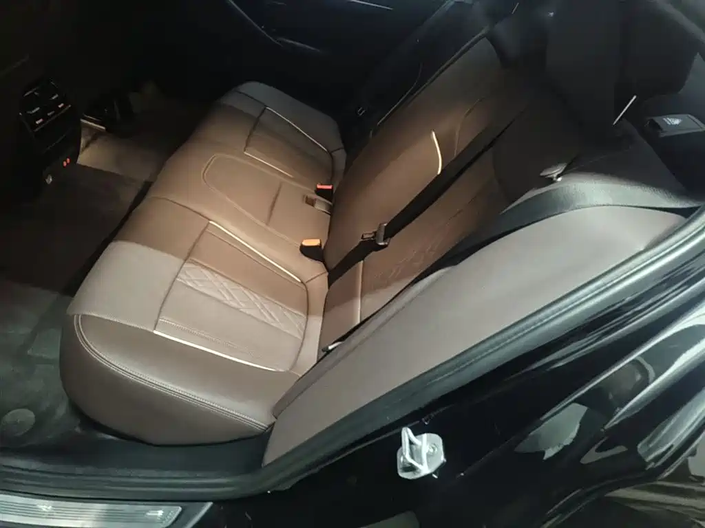 BMW 5 Series New Energy 2021 — фото 17