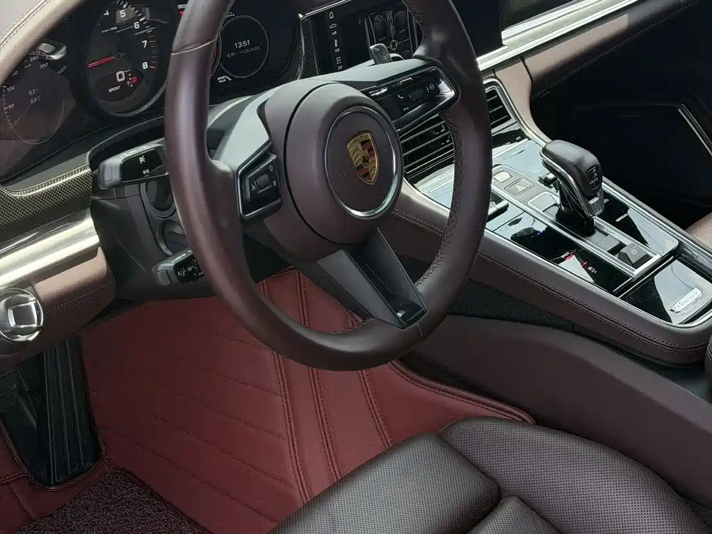 Porsche Panamera 2021 — фото 11