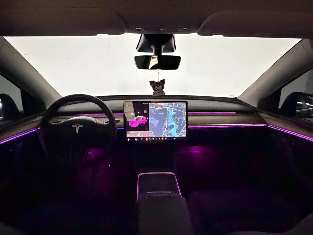 Tesla Model Y 2021 — фото 9