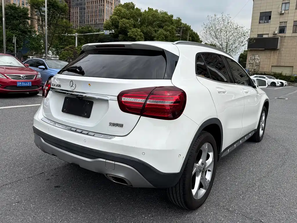 Mercedes-Benz GLA 2019 — фото 12
