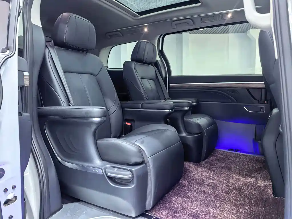 GAC Motor Trumpchi M8 2022 — фото 11