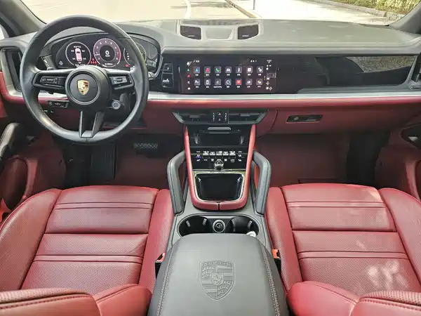 Porsche Cayenne 2024