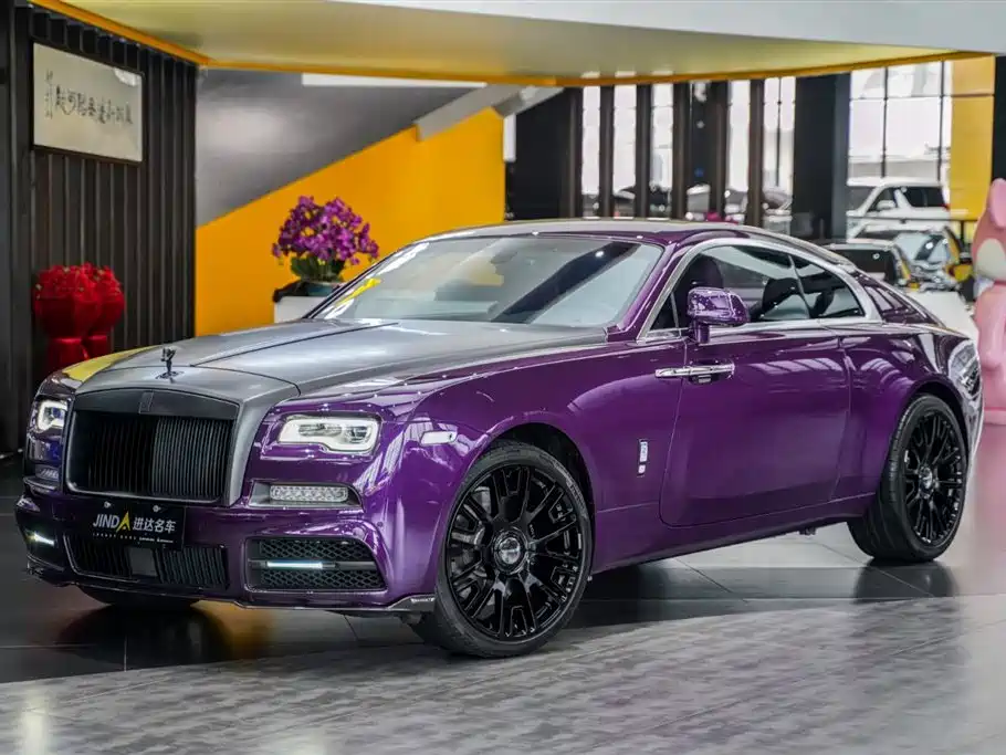 Rolls-Royce Phantom 2018 — фото 1