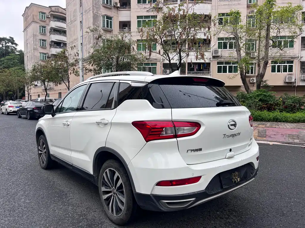 GAC Motor Trumpchi GS4 2017 — фото 4