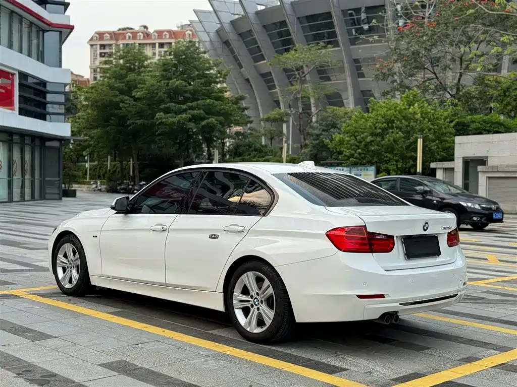 BMW 3 Series 2014 — фото 8