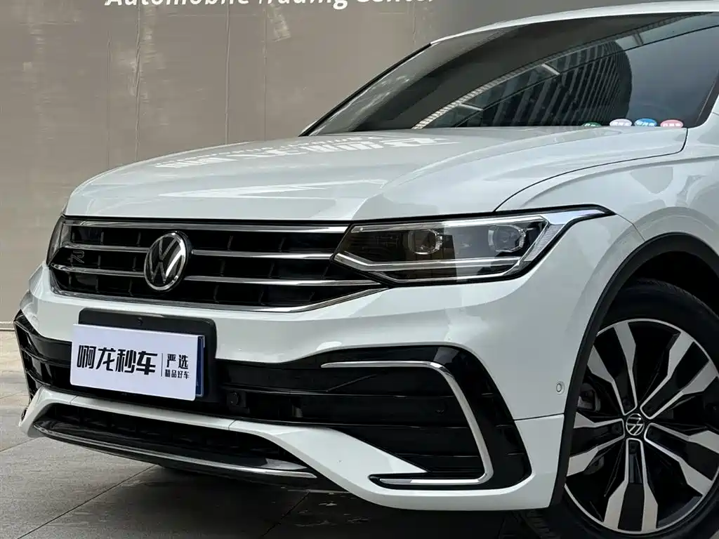 Volkswagen Tiguan L 2024 — фото 17