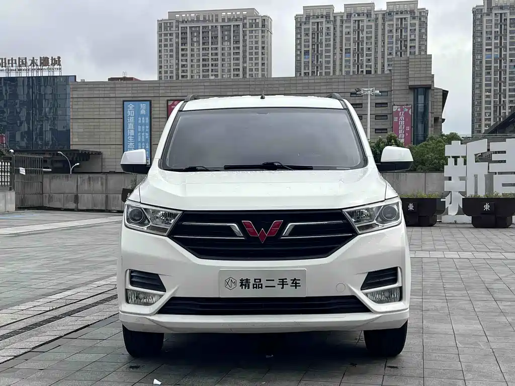 Wuling Hongguang 2019 — фото 2