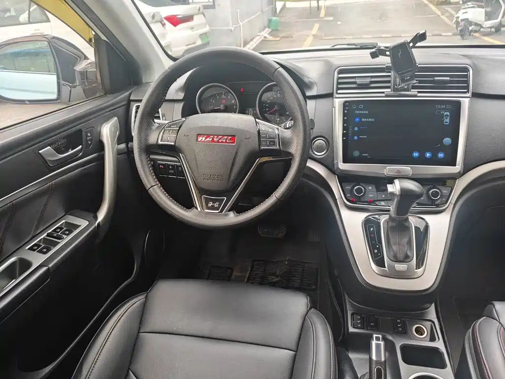 Haval H6 2015 — фото 10