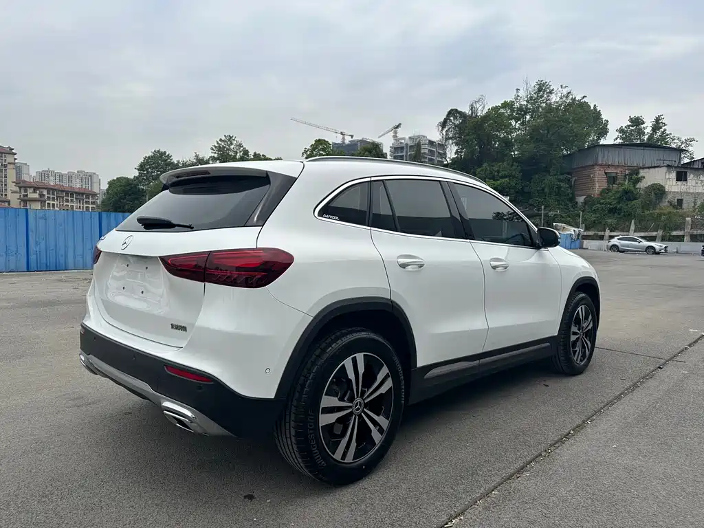 Mercedes-Benz GLA 2024 — фото 7