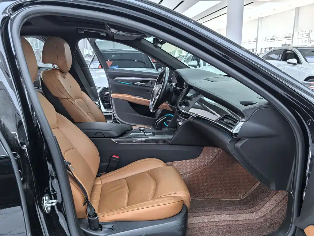 Cadillac CT6 2023 — фото 12