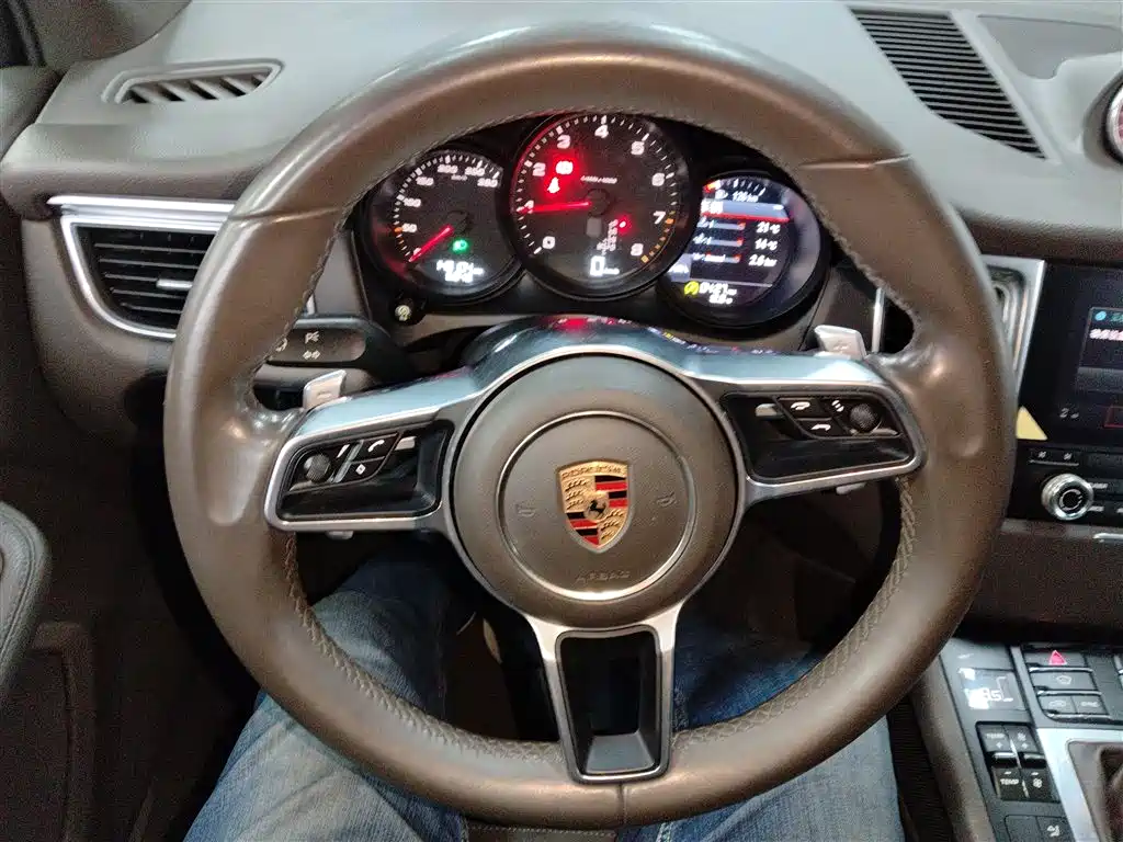 Porsche Macan 2016 — фото 7