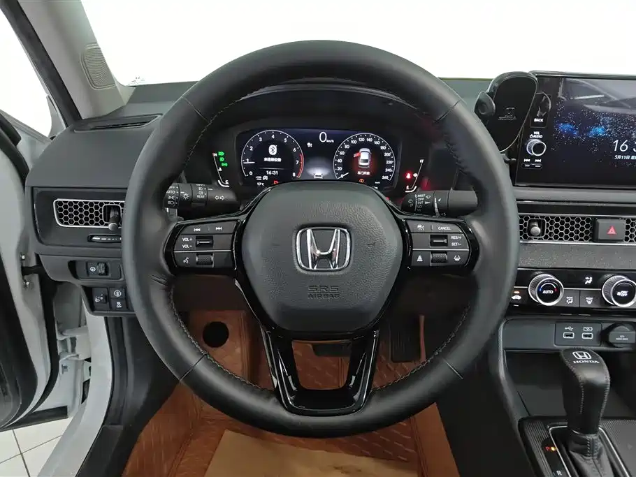 Honda Civic 2024 — фото 15