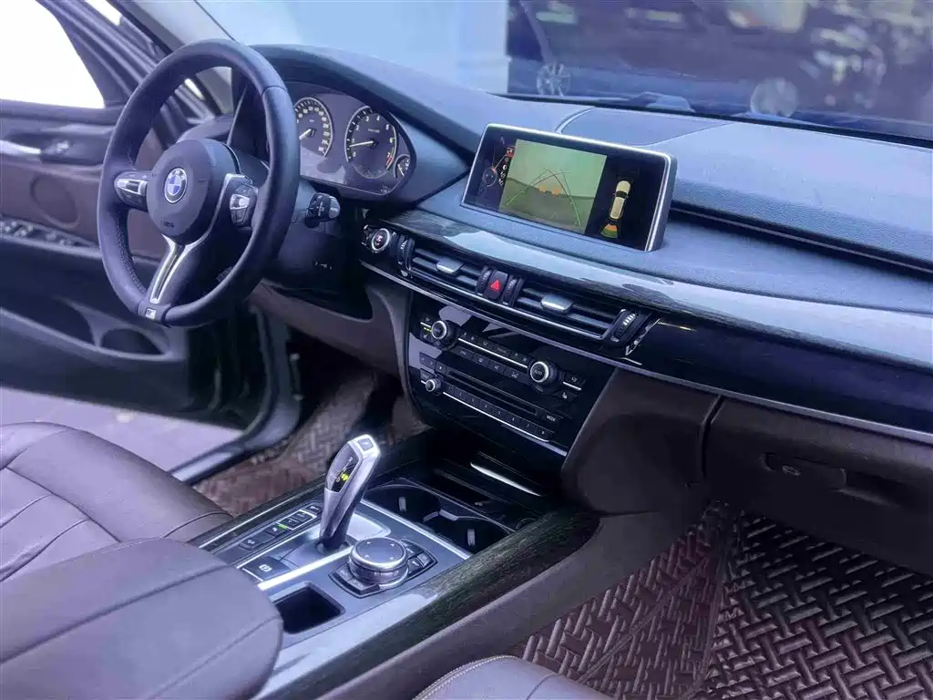 BMW X5 2015 — фото 11