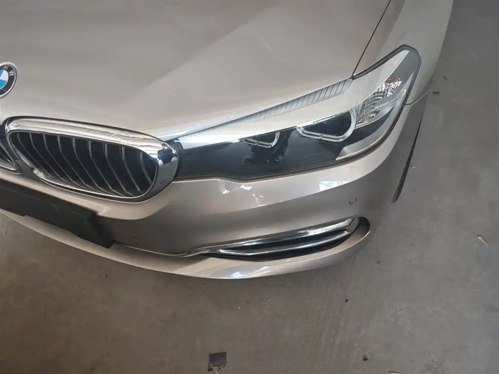 BMW 5 Series 2018 — фото 19