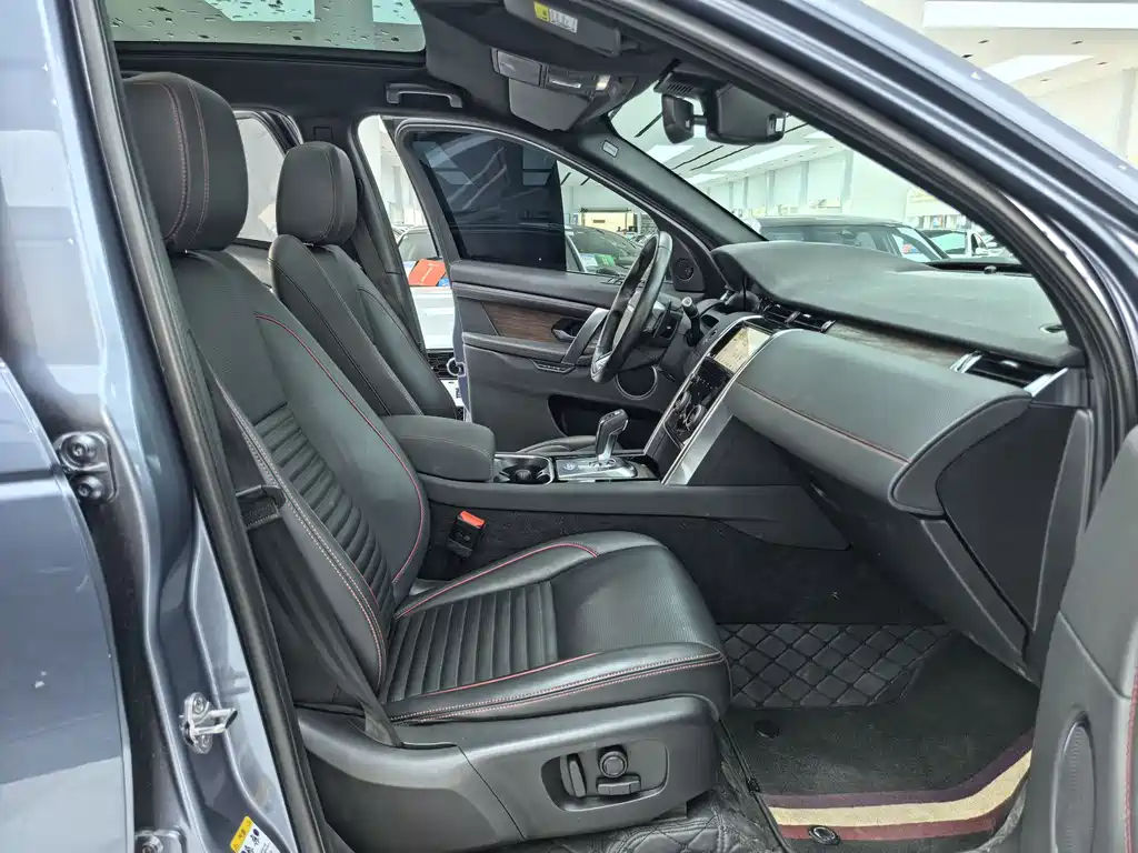 Land Rover Discovery Sport 2021 — фото 12