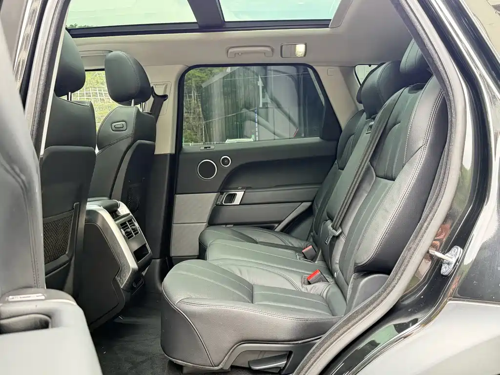 Land Rover Range Rover Sport 2017 — фото 11