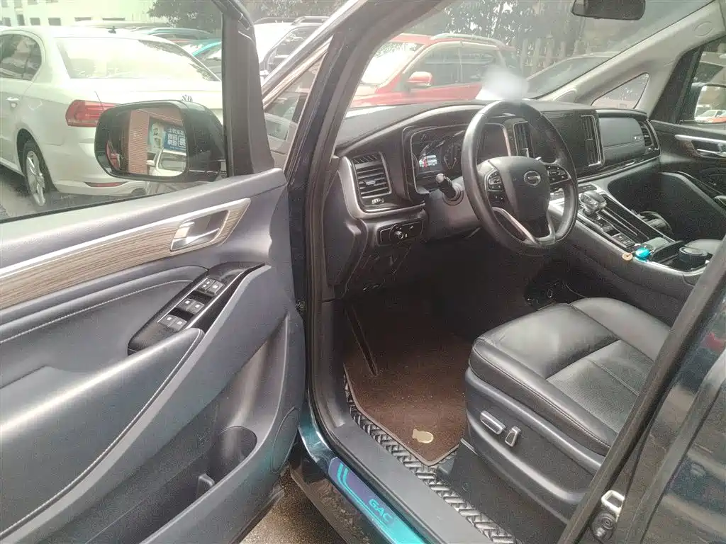 GAC Motor Trumpchi M8 2023 — фото 16