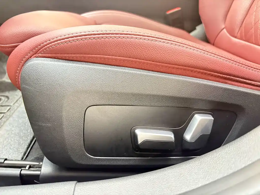 BMW 3 Series 2023 — фото 13