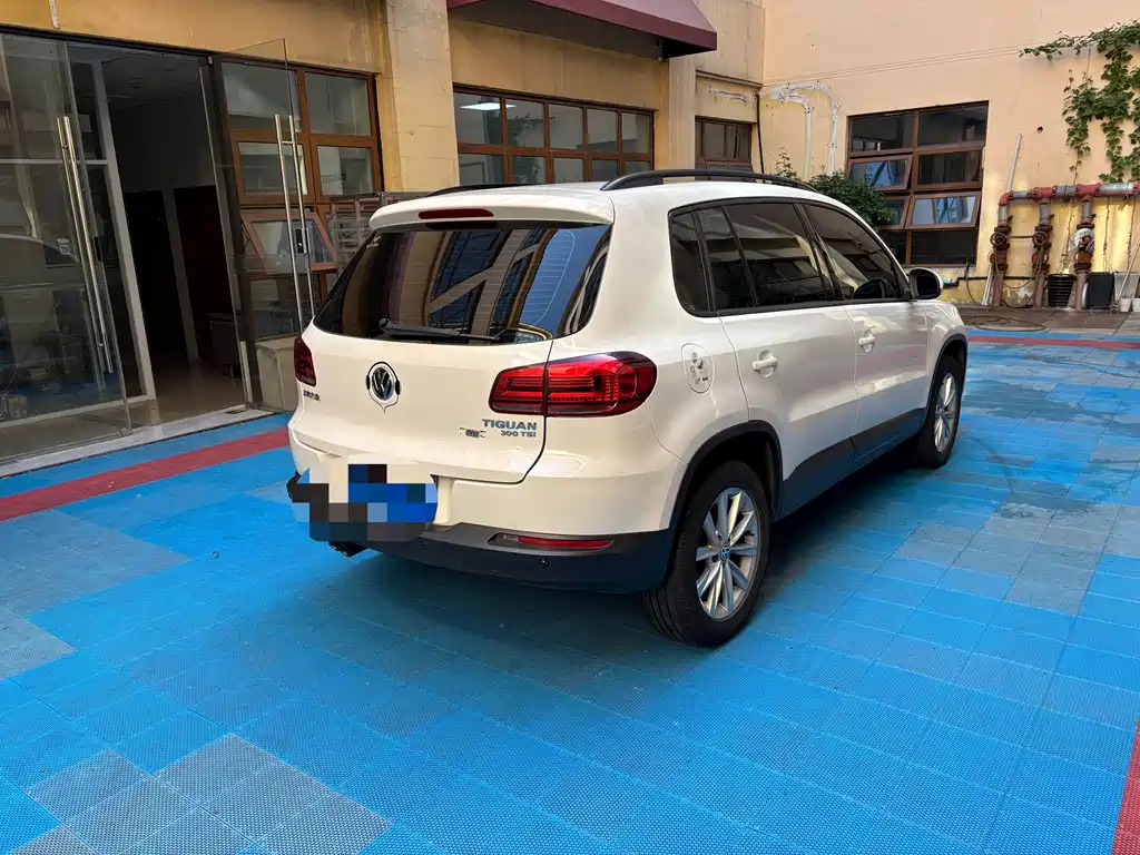 Volkswagen Tiguan 2017 — фото 10