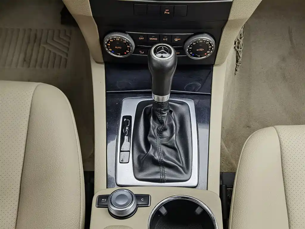 Mercedes-Benz GLK-Class 2011 — фото 13