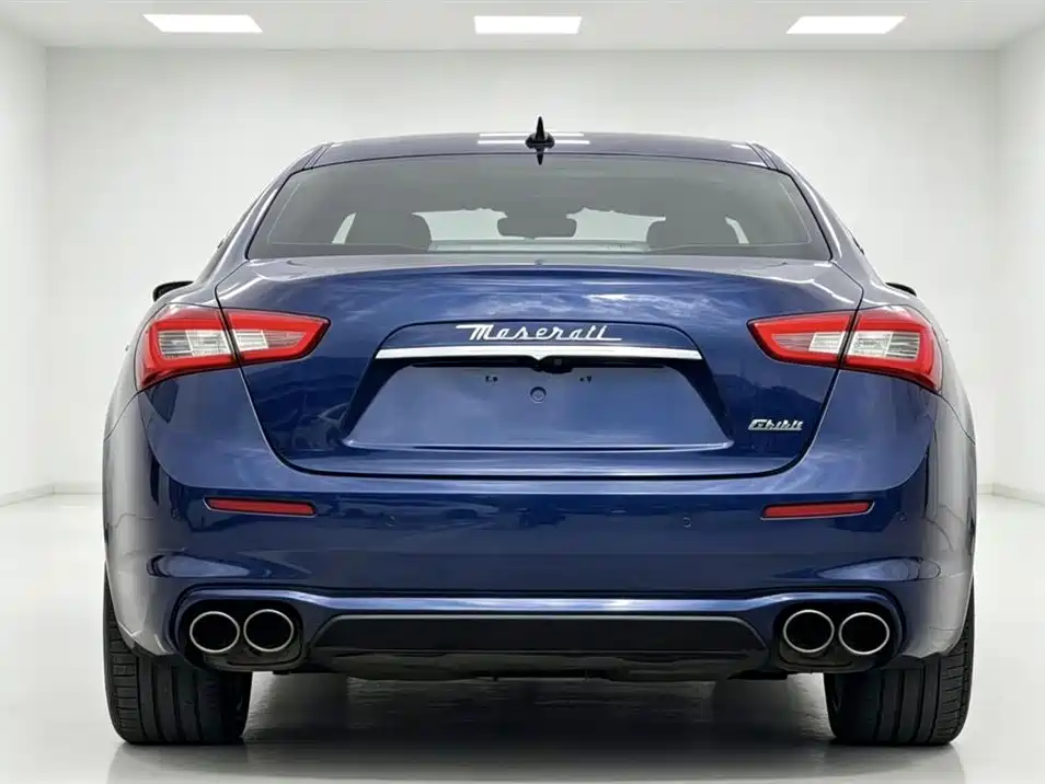 Maserati Ghibli 2020 — фото 8