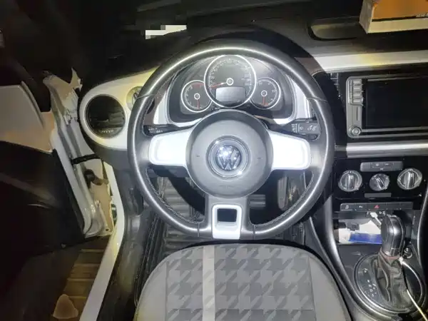 Volkswagen Beetle 2018