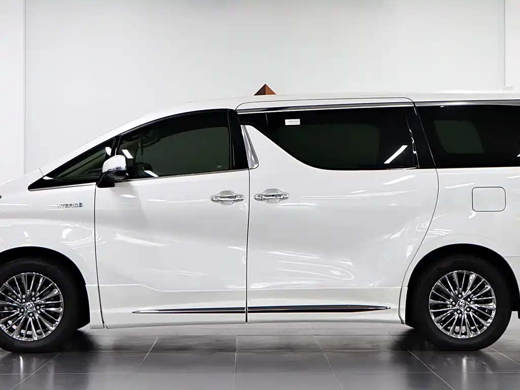 Toyota Vellfire 2020 — фото 7
