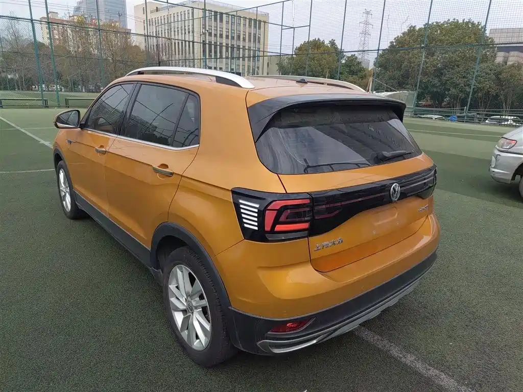 Volkswagen T-Cross 2021 — фото 23