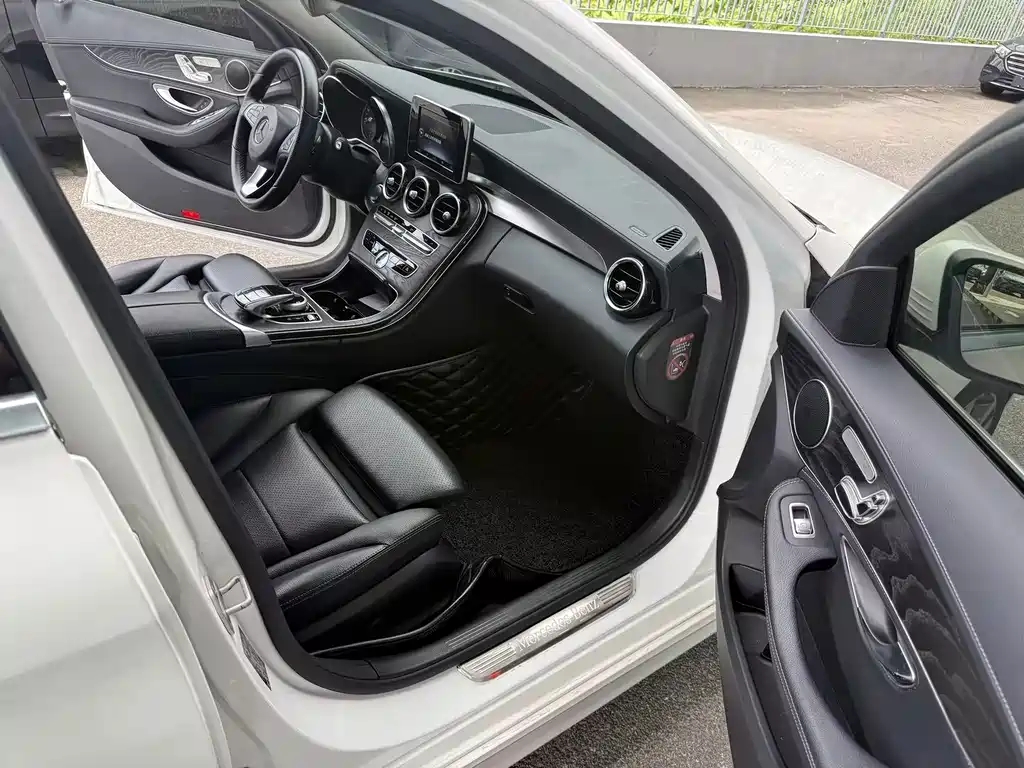 Mercedes-Benz C-Class 2016