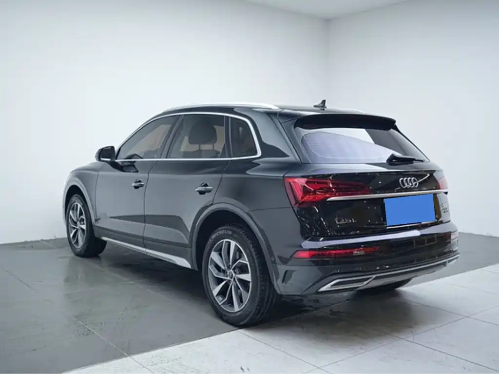 Audi Q5L 2022 — фото 5