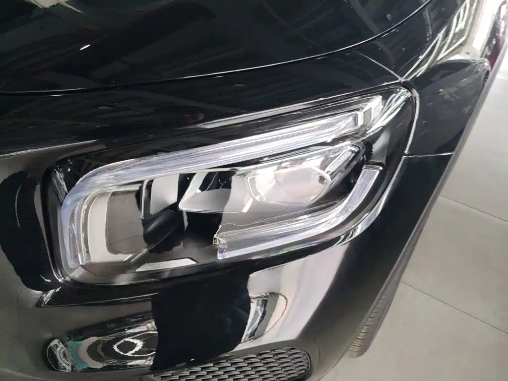 Mercedes-Benz GLB 2023 — фото 18