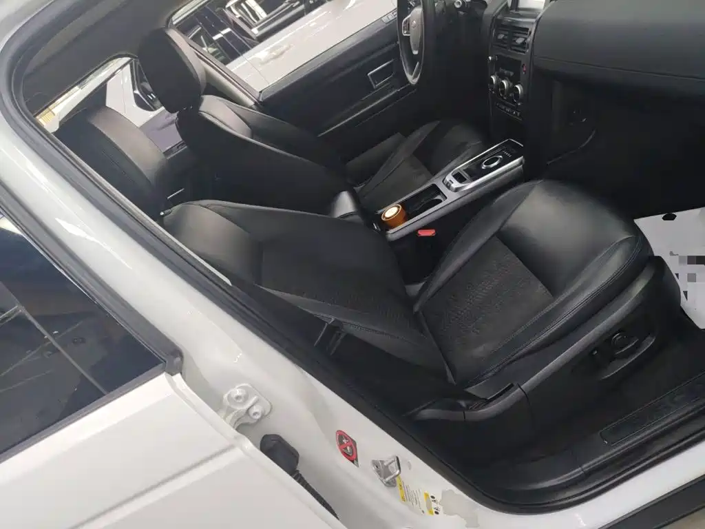 Land Rover Discovery Sport 2018 — фото 20