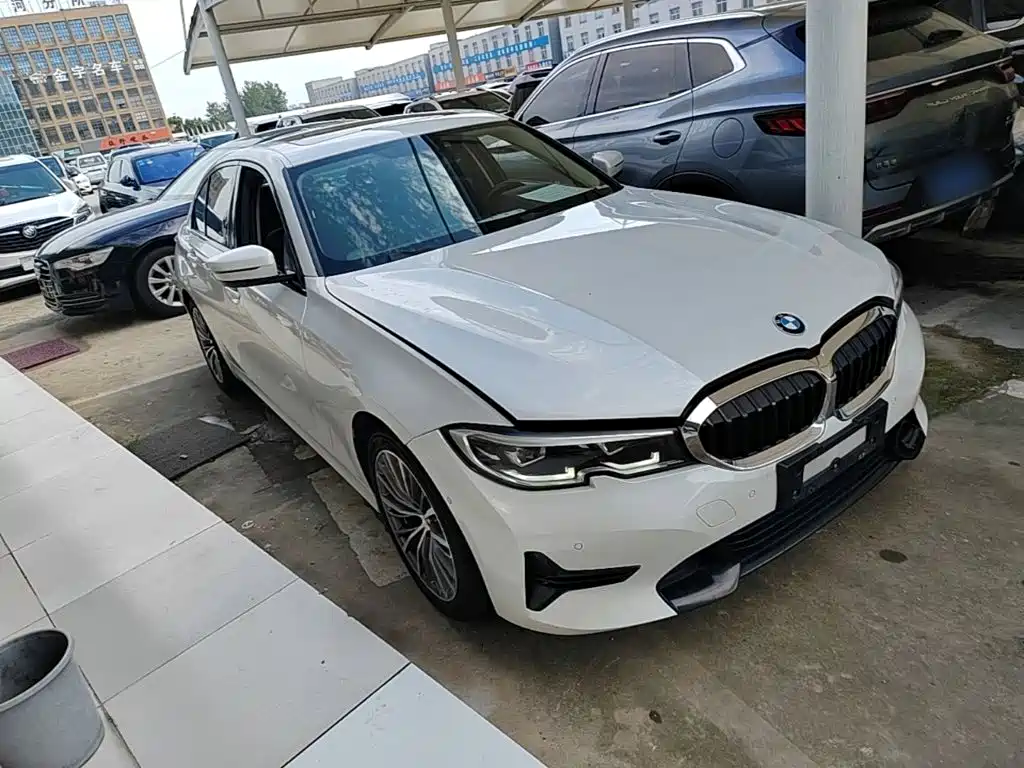 BMW 3 Series 2022
