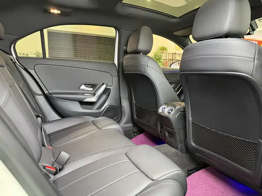 Mercedes-Benz A-Class 2021 — фото 16
