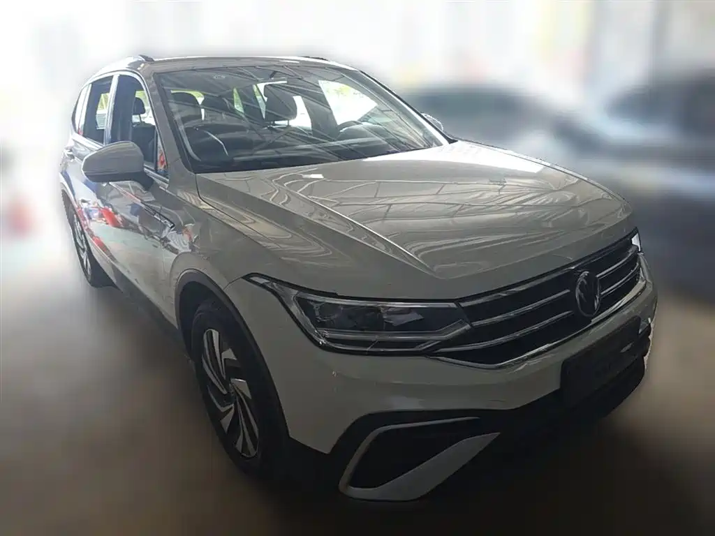 Volkswagen Tiguan L 2022 — фото 7