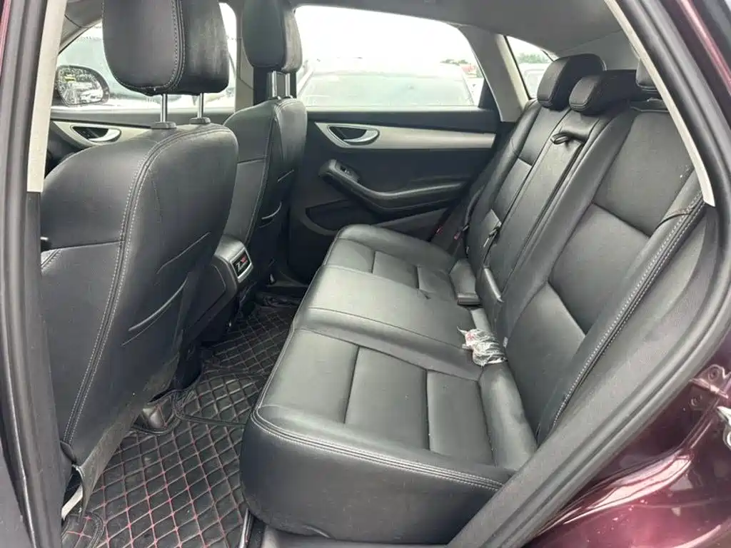 Zotye SR7 2016