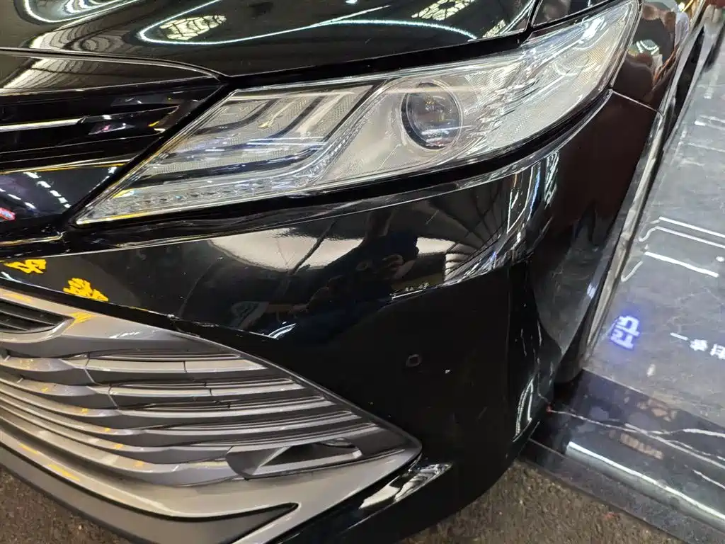 Toyota Camry 2020 — фото 24