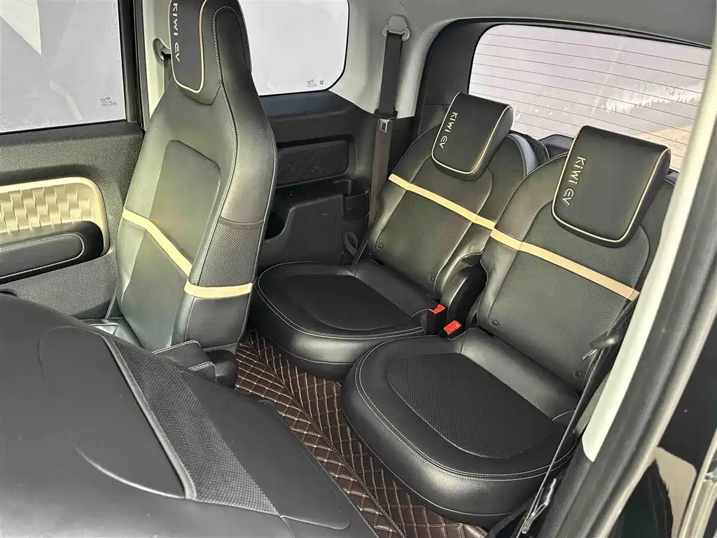 Baojun KiWi EV 2022 — фото 12
