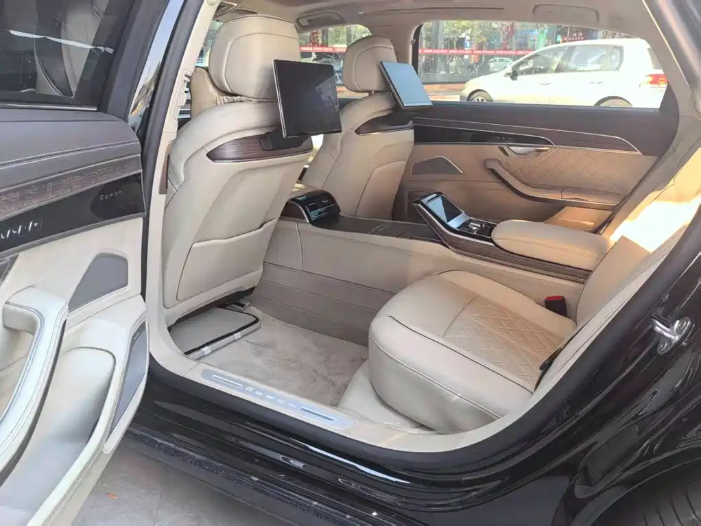 Audi A8 2022