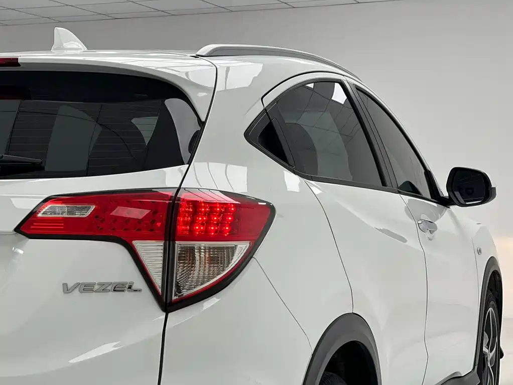 Honda Vezel 2022 — фото 9