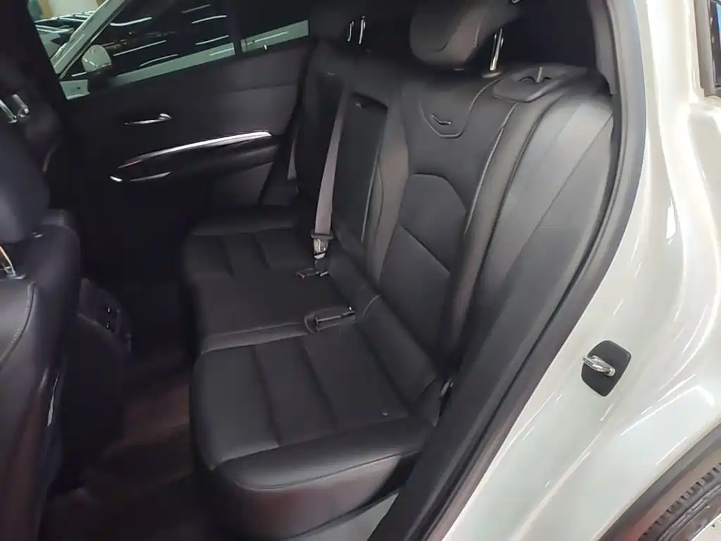 Cadillac XT4 2021 — фото 17