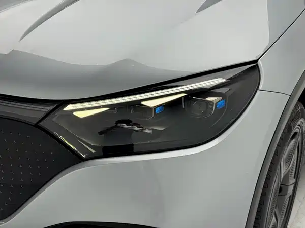 Mercedes-Benz EQE SUV 2023