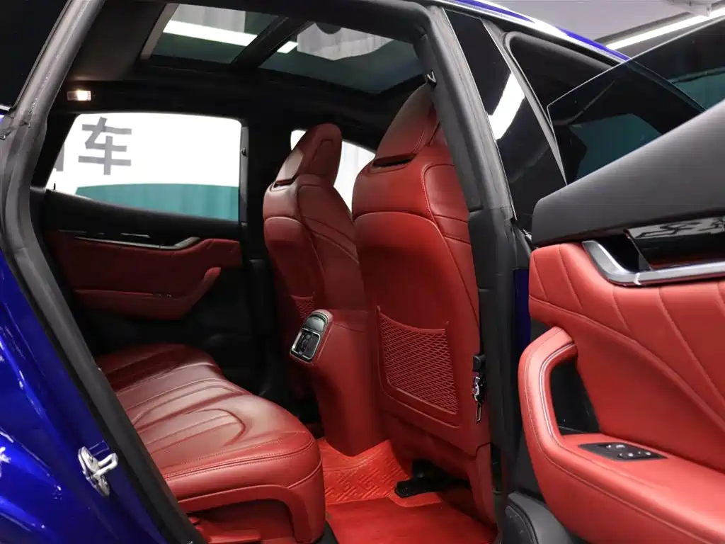Maserati Levante 2022 — фото 22