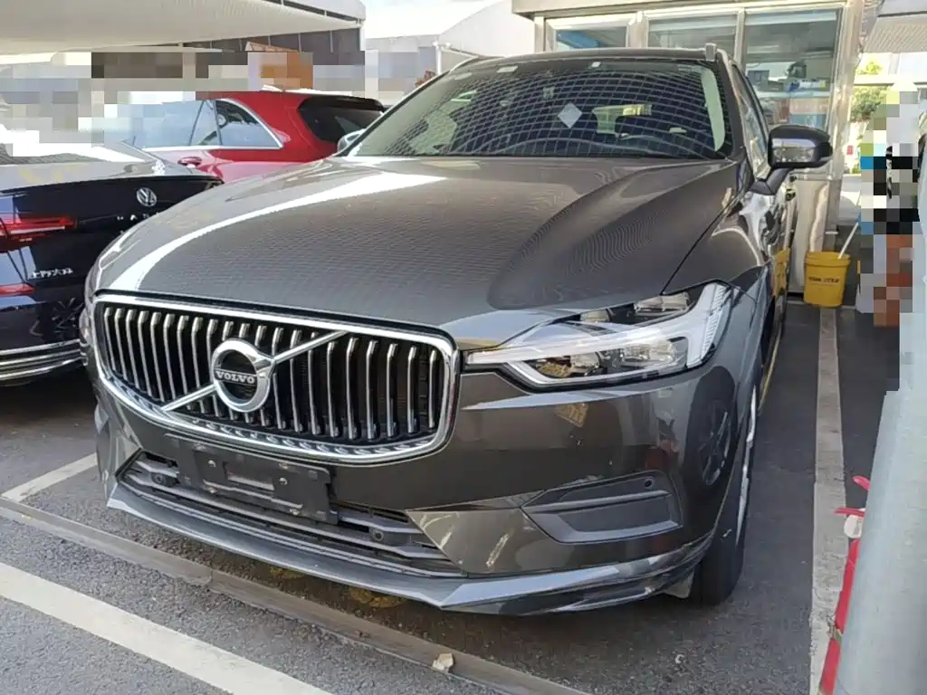 Volvo XC60 2018 — фото 2