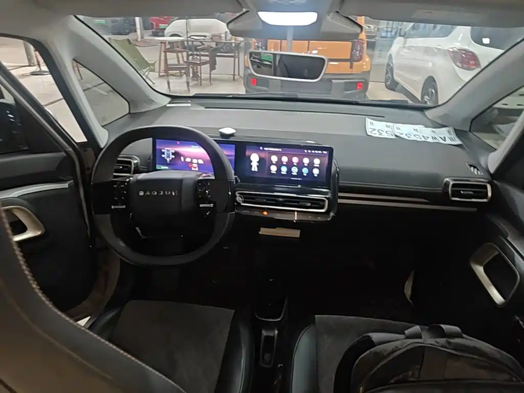 Baojun Kiwi EV 2022 — фото 10