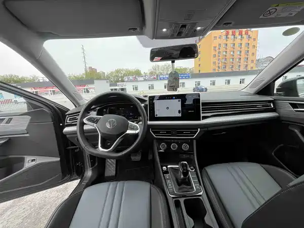 Volkswagen Sagitar 2026
