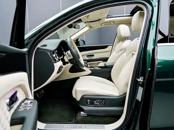 Bentley Bentayga 2022