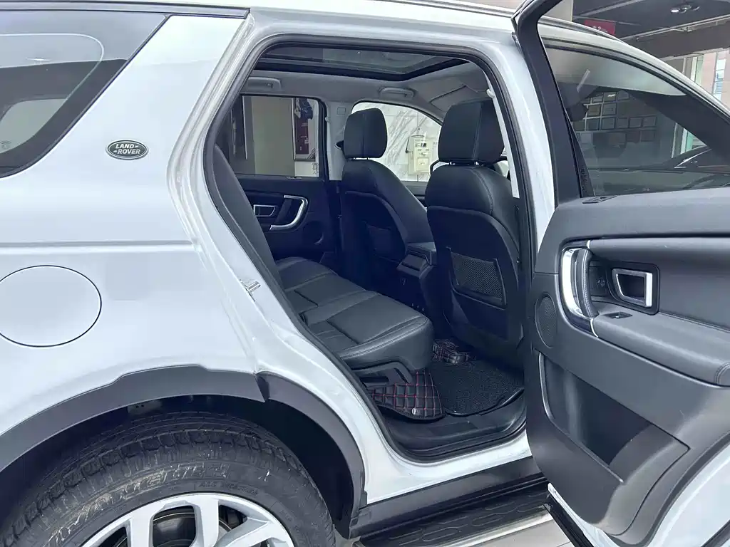 Land Rover Discovery Sport 2019 — фото 19