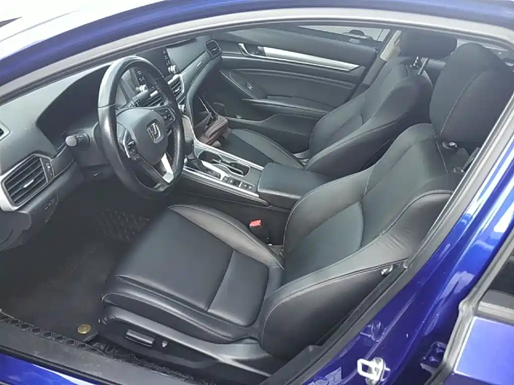 Honda Accord 2020 — фото 15
